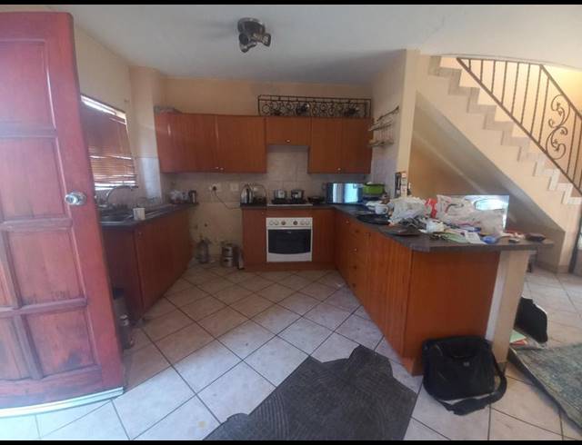 2 BEDROOM DUPLEX FOR SALE IN GARSFONTEIN